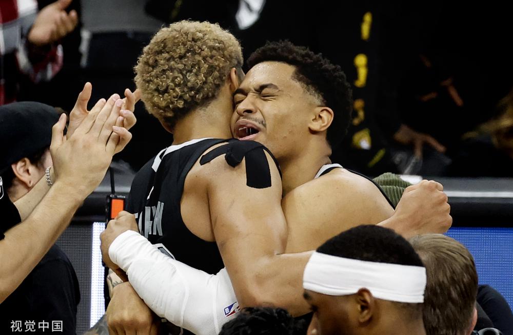 在这种背景 在这种背景