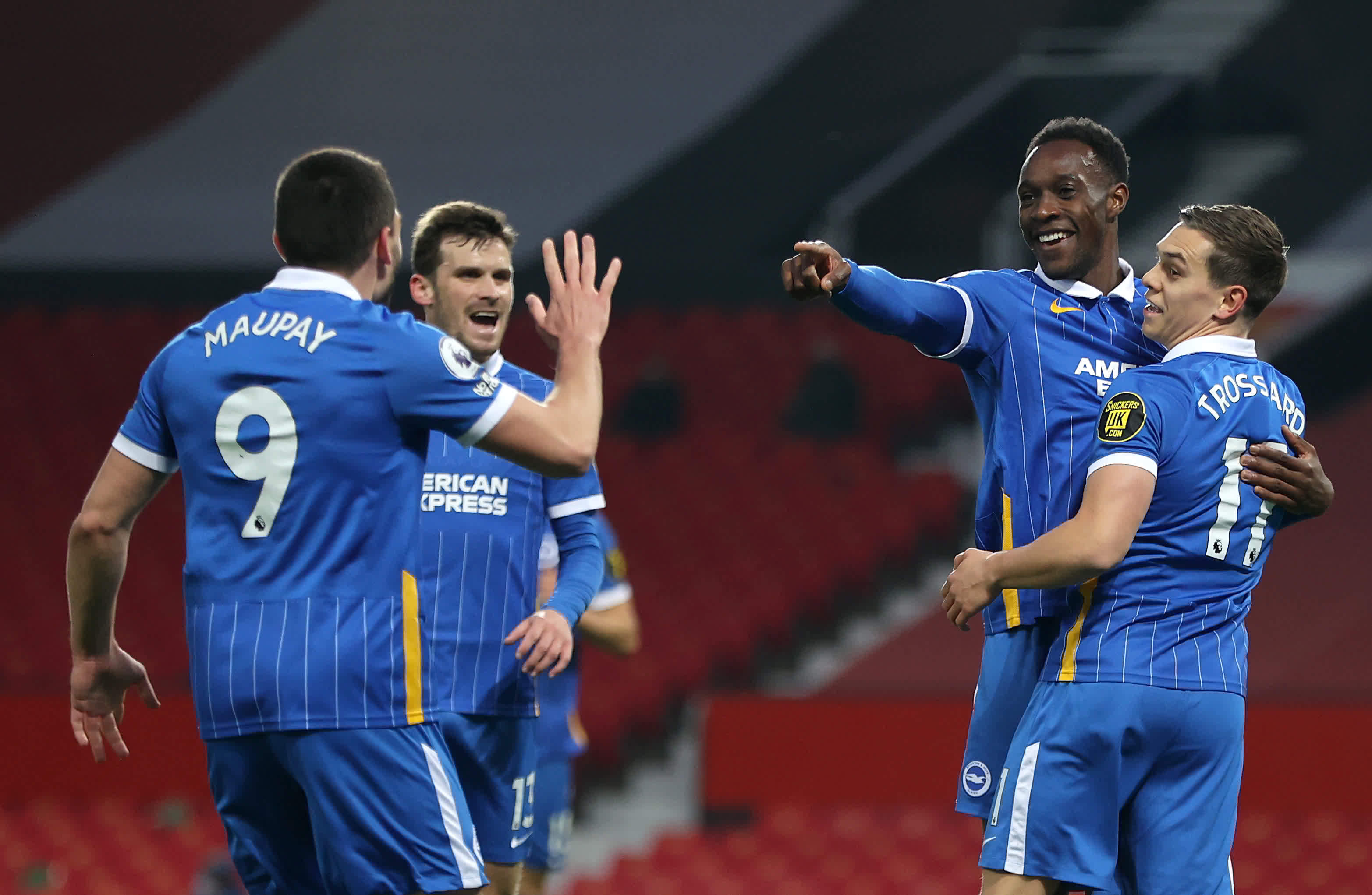 与沙欣签下 与沙欣签下